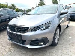 Silber Gebraucht 2021 Peugeot 308 SW Limousine | 13.800 €