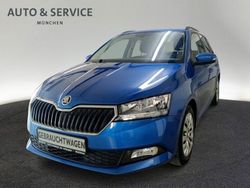 Raceblau metallic met. Gebraucht 2022 Skoda Fabia Ambition Kleinwagen | 16.460 € (Etwas zu teuer)