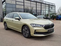 Beige Gebraucht 2024 Skoda Superb Selection Kombi | 32.490 € (Guter Preis)