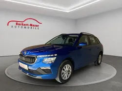 Blau Gebraucht 2024 Skoda Kamiq Selection SUV | 22.985 € (Fairer Preis)