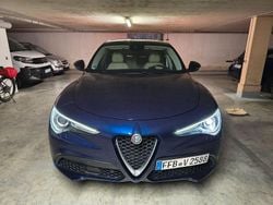 Blau Gebraucht 2019 Alfa Romeo Stelvio Lusso SUV | 19.800 € (Guter Preis)