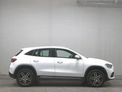 Weiss Gebraucht 2021 Mercedes GLA200 Progressive SUV | 21.490 € (Guter Preis)