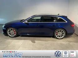 Blau Gebraucht 2021 Audi RS4 Ambiente Kombi | 67.480 € (Guter Preis)