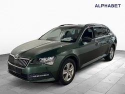 Grün Gebraucht 2021 Skoda Superb Ambition Kombi | 18.597 € (Fairer Preis)