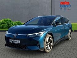 Aquamarinblau metallic Gebraucht 2025 VW ID.7 GTX Kombi | 50.880 €