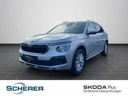 Brillantsilber metallic (metallic) Gebraucht 2024 Skoda Kamiq Selection SUV | 19.980 € (Guter Preis)