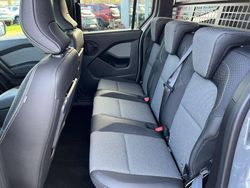 Highlandgrau Neu 2025 Renault Kangoo Techno Van / Kleinbus | 27.079 € (Superpreis)