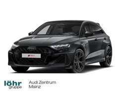 Grau Neu 2025 Audi RS3 Sportback Sport Kleinwagen | 78.890 € (Teuer)