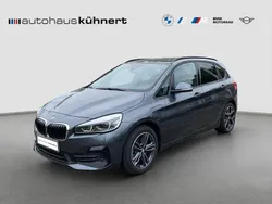 Mineralgrau metallic Gebraucht 2020 BMW 225 Active Tourer Sport Line Van / Kleinbus | 19.985 € (Fairer Preis)