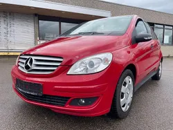 Rot Gebraucht 2007 Mercedes B180 Van / Kleinbus | 2.800 € (Fairer Preis)