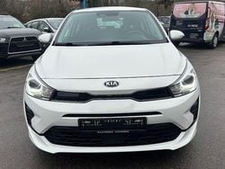 Weiß Gebraucht 2020 Kia Rio Vision Limousine | 10.990 € (Guter Preis)