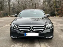 Schwarz Gebraucht 2017 Mercedes E220 Limousine | 25.500 € (Guter Preis)