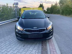 Black pearl Gebraucht 2016 Kia Ceed Edition 7 Limousine | 8.150 € (Guter Preis)