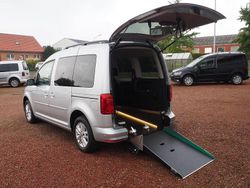 Silber Gebraucht 2020 VW Caddy Comfortline Van / Kleinbus | 33.890 €