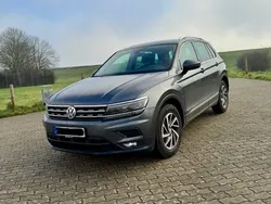 Grau Gebraucht 2017 VW Tiguan Sound SUV | 23.000 € (Guter Preis)