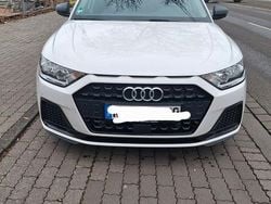 Weiß Gebraucht 2022 Audi A1 Sportback Advanced Kleinwagen | 18.350 € (Fairer Preis)