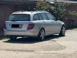 Silber Gebraucht 2008 Mercedes C220 Avantgarde Kombi | 9.999 €