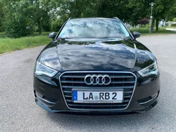 Schwarz Gebraucht 2014 Audi A3 Sportback Attraction Limousine | 8.300 € (Fairer Preis)
