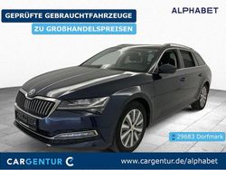 Plumblau metallic Gebraucht 2022 Skoda Superb Style Kombi | 22.695 € (Fairer Preis)