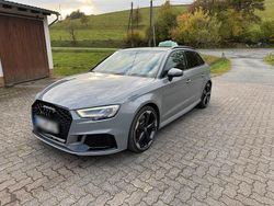 Grau Gebraucht 2019 Audi RS3 Kleinwagen | 42.500 € (Teuer)