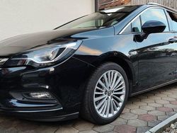 Schwarz Gebraucht 2019 Opel Astra Ultimate Kombi | 10.400 € (Fairer Preis)