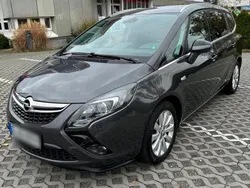 Grau Gebraucht 2012 Opel Zafira Tourer Van / Kleinbus | 6.990 € (Fairer Preis)