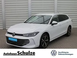 Weiß Gebraucht 2024 VW Passat Business Kombi | 37.990 € (Fairer Preis)
