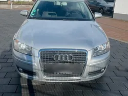 Silber Gebraucht 2005 Audi A3 Ambiente Limousine | 2.300 € (Fairer Preis)