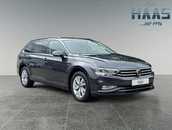 Grau Gebraucht 2022 VW Passat Business Kombi | 24.790 € (Fairer Preis)