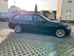 Grün Gebraucht 2014 BMW 318 Kombi | 6.100 € (Guter Preis)