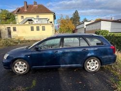 Blau Gebraucht 2005 Toyota Avensis Sol Kombi | 1.590 € (Superpreis)