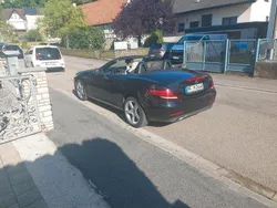 Schwarz Gebraucht 2017 Mercedes SLC200 Cabrio | 24.999 € (Fairer Preis)