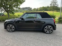 Schwarz Gebraucht 2021 Mini Cooper Cabriolet Cabrio | 23.800 € (Fairer Preis)