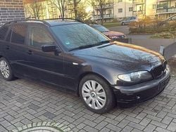 Schwarz Gebraucht 2004 BMW 318 Kombi | 1.500 € (Superpreis)