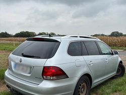 Silber Gebraucht 2010 VW Golf VI Kombi | 3.750 € (Fairer Preis)