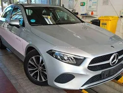 Iridiumsilber (metallic) Gebraucht 2023 Mercedes A180 Limousine | 25.900 € (Guter Preis)