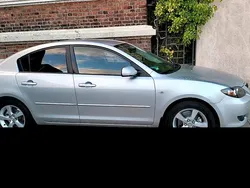 Silber Gebraucht 2005 Mazda 3 Limousine | 2.400 €