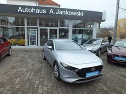 Diamantsilber (metallic) Gebraucht 2020 Mazda 3 Selection Limousine | 17.990 € (Fairer Preis)