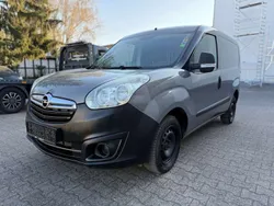 Muskatgrau/muskat braun(m2) Gebraucht 2012 Opel Combo Van / Kleinbus | 4.999 € (Etwas zu teuer)