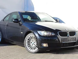 Schwarz Gebraucht 2009 BMW 320 Comfort Edition Coupé | 6.990 € (Fairer Preis)
