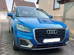 Blau Gebraucht 2016 Audi Q2 Design SUV | 17.800 € (Fairer Preis)
