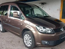 Braun Gebraucht 2015 VW Caddy Team Van / Kleinbus | 15.450 € (Etwas zu teuer)