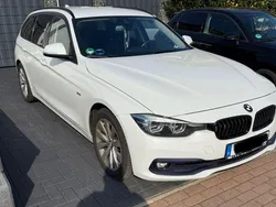 Weiß Gebraucht 2018 BMW 320 Sport Line Kombi | 17.899 € (Teuer)