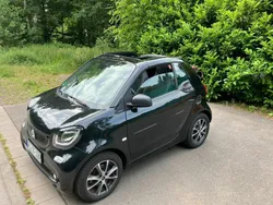 Schwarz Gebraucht 2016 Smart ForTwo Coupé Kleinwagen | 15.999 € (Teuer)