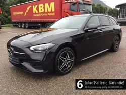 Metalliclack obsidianschwarz Gebraucht 2023 Mercedes C300e AMG Kombi | 38.800 € (Fairer Preis)