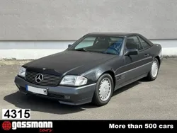 Schwarz Gebraucht 1990 Mercedes SL300 Cabrio | 29.000 €