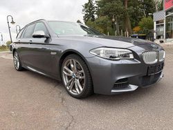 Grau Gebraucht 2015 BMW M550 Performance Limousine | 17.999 €