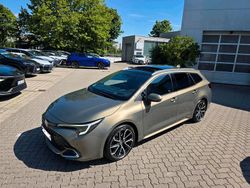 Andere außenfarben Gebraucht 2023 Toyota Corolla Lounge Kombi | 30.999 € (Etwas zu teuer)