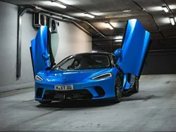McLaren GT