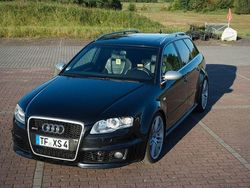 Schwarz Gebraucht 2006 Audi RS4 Sport Kombi | 22.499 € (Fairer Preis)